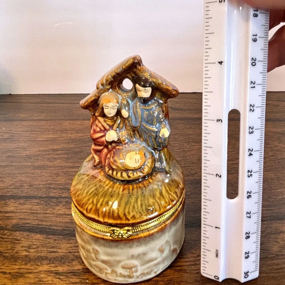 Christmas Nativity Scene Ceramic Hinged Trinket Box Holy Family Christian Decor